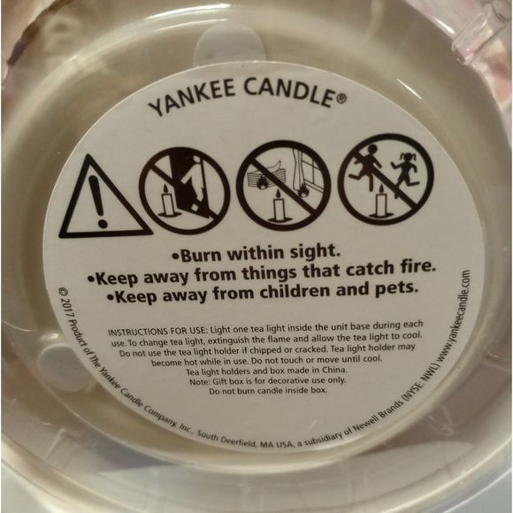 NEW Yankee Candle Luminary Holiday Snowman Tea Light Holder and 4 tea li… - Picture 8 of 10